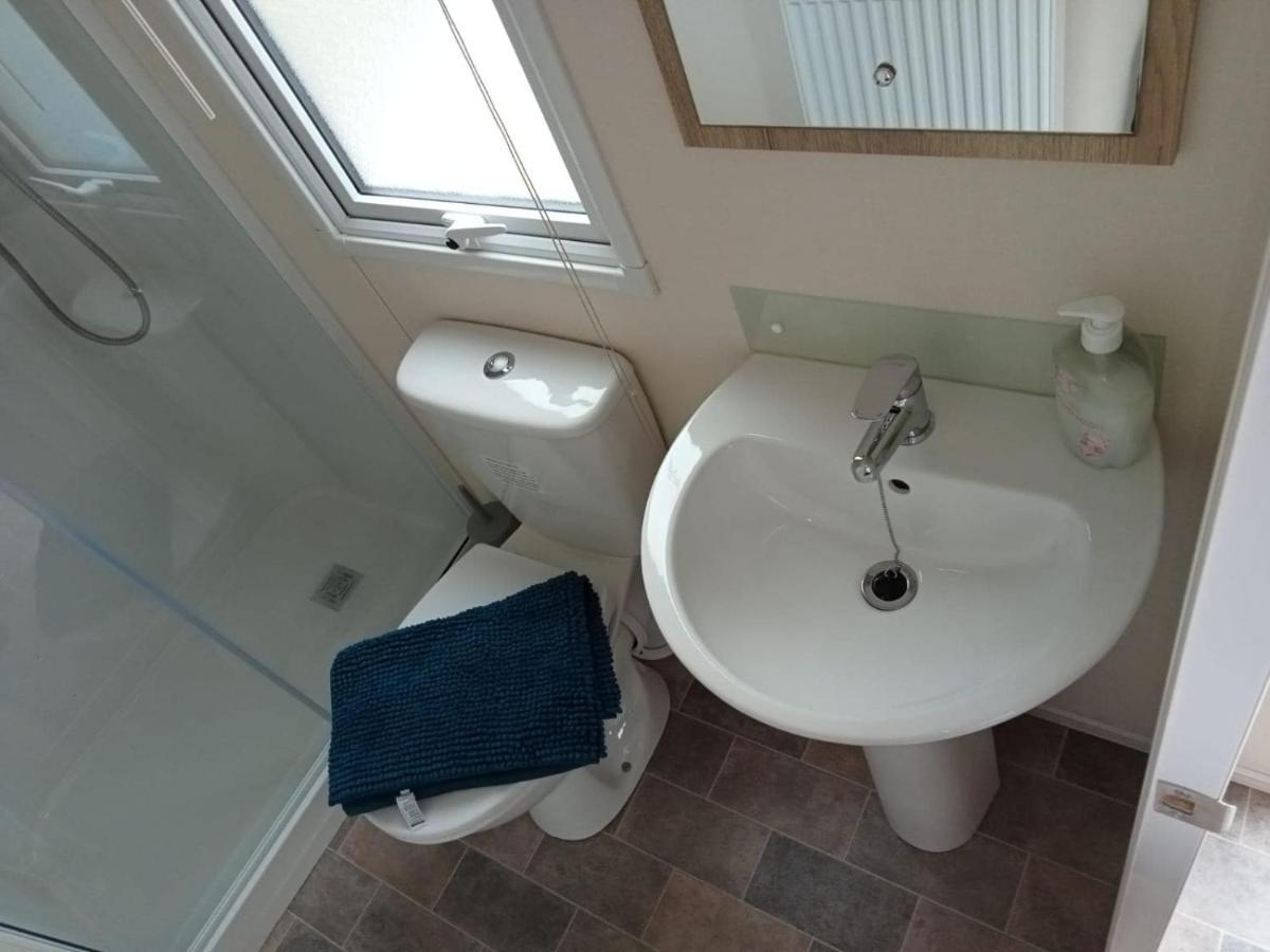 New 2 Bed Holiday Home With Decking In Rockley Park Dorset Near The Sea Lytchett Minster 外观 照片